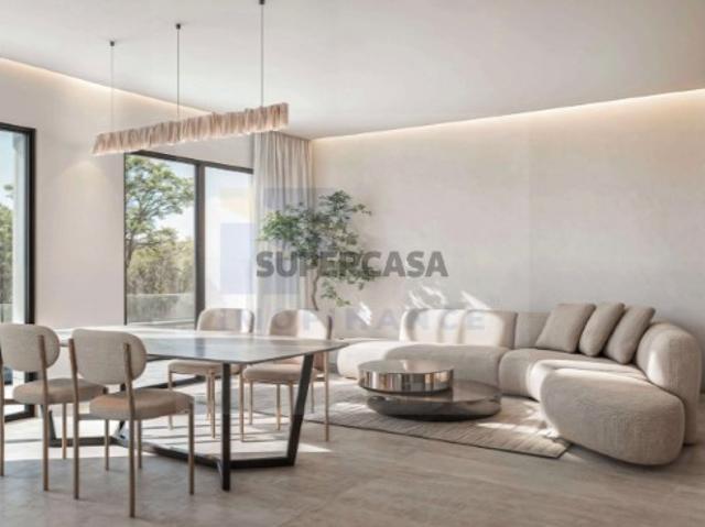 Apartamento T3 em Atouguia da Baleia