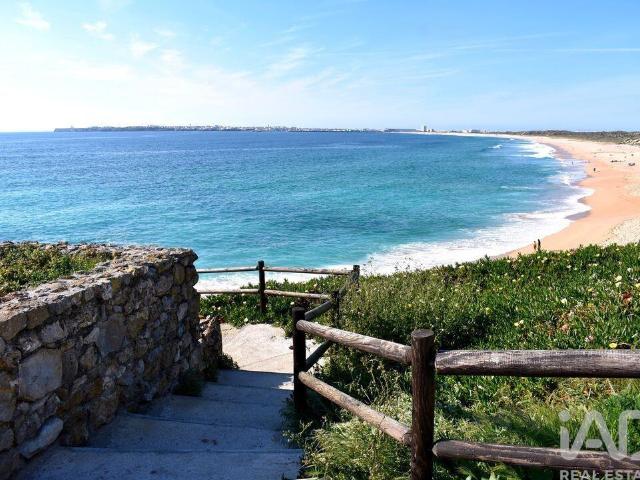 Apartamento T3 em Atouguia da Baleia de 115,00 m² 115m² Peniche