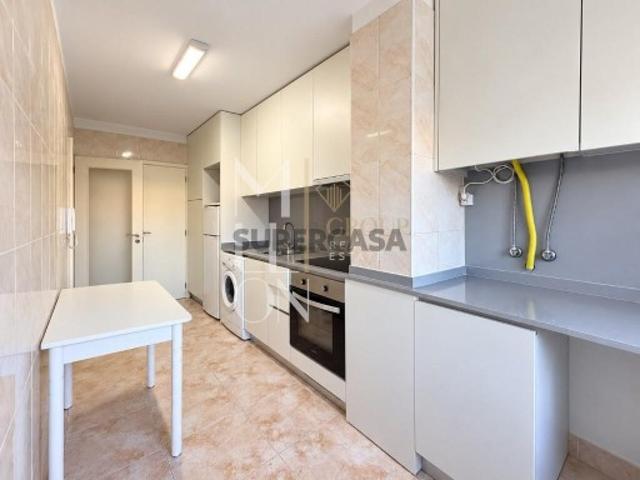 Apartamento T3 em Aver o Mar, a apenas 400 metros da praia
