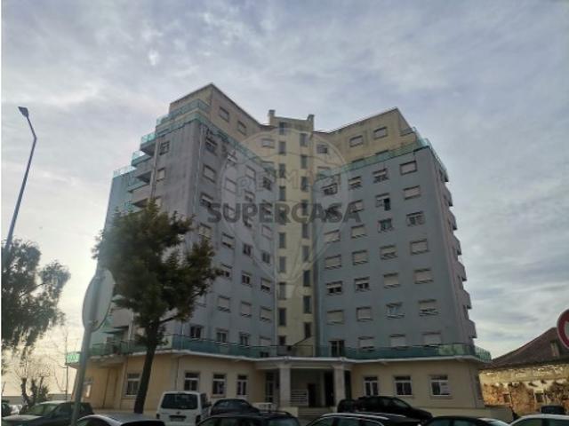 Apartamento T3 em Azambuja