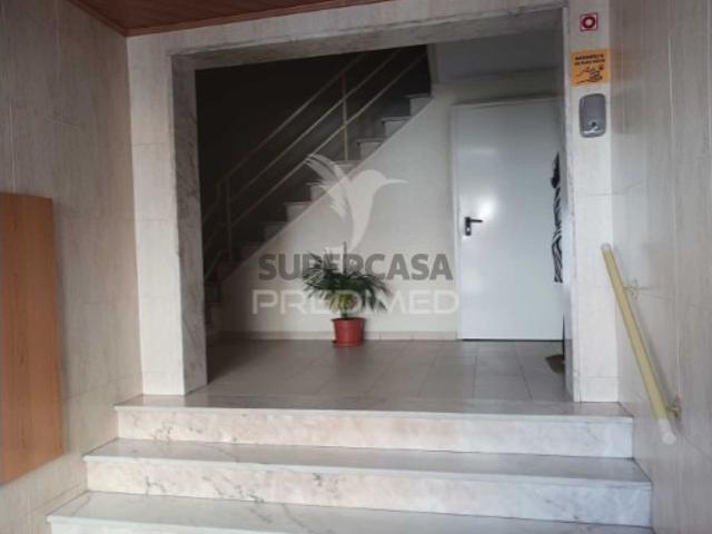Apartamento T3 em Baixa da Banheira e Vale da Amoreira