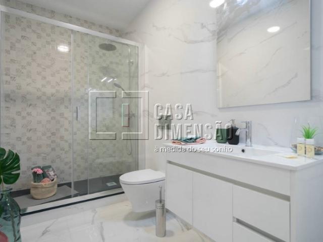Apartamento T3 em Benfica, com Varandas, Totalmente Mobilado e Pronto a Habitar!