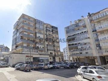 Apartamento T3 em Benfica de 86 m²