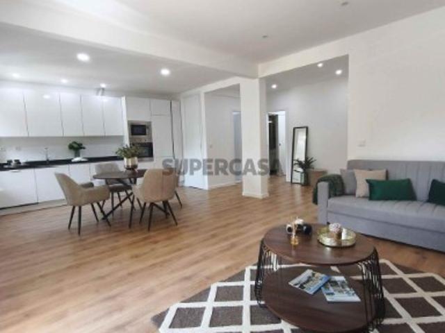 Apartamento T3 em Benfica de 86 m²
