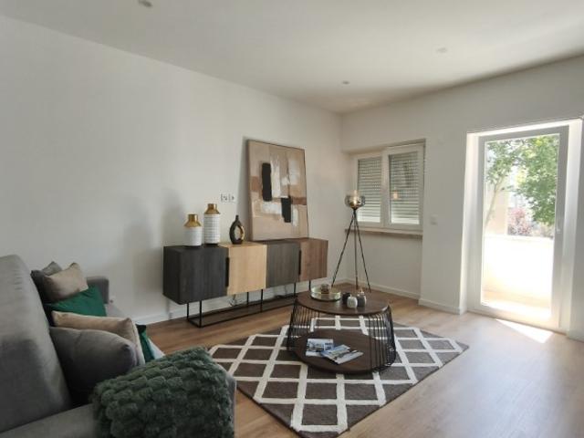 Apartamento T3 em Benfica, vendido com Homestaging