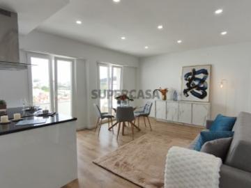 Apartamento T3 em Benfica