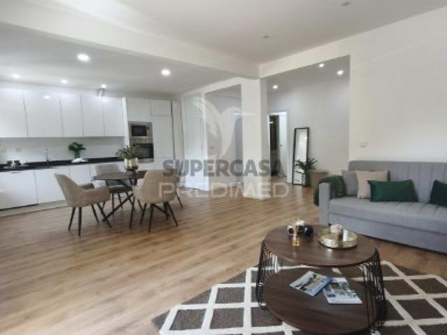 Apartamento T3 em Benfica