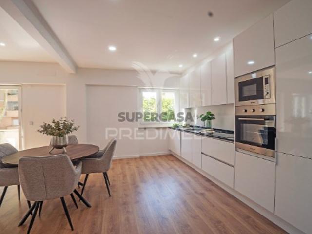 Apartamento T3 em Benfica