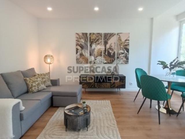 Apartamento T3 em Benfica