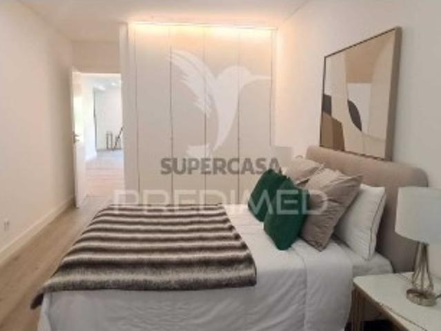 Apartamento T3 em Benfica