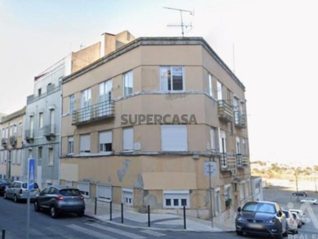 Apartamento T3 em Beato de 90 m²