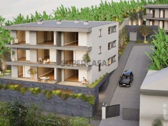 Apartamento T3 em Câmara de Lobos de 147,00 m²