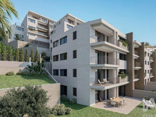 Apartamento T3 em Câmara de Lobos de 326,00 m² 326m² Câmara De Lobos