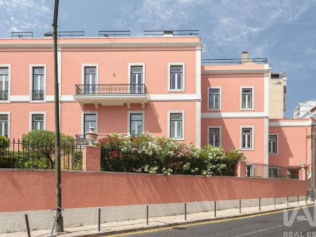 Apartamento T3 em Campo de Ourique 133m² Lisboa