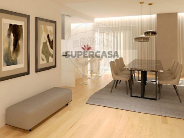 Apartamento T3 em Canelas