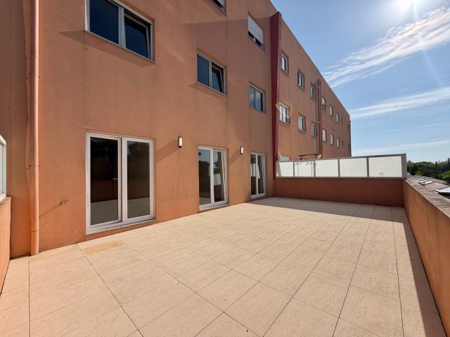 Apartamento T3 em Canidelo
