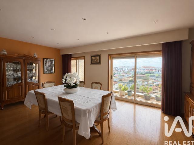 Apartamento T3 em Canidelo