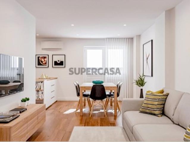 Apartamento T3 em Cacilhas