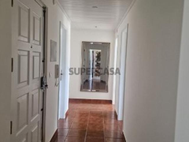 Apartamento T3 em Cadaval e Pêro Moniz