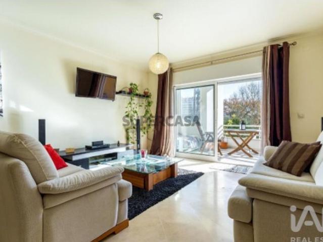 Apartamento T3 em Carcavelos e Parede de 140 m²