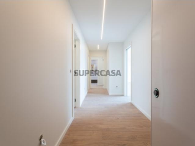 Apartamento T3 em Carnaxide, Oeiras