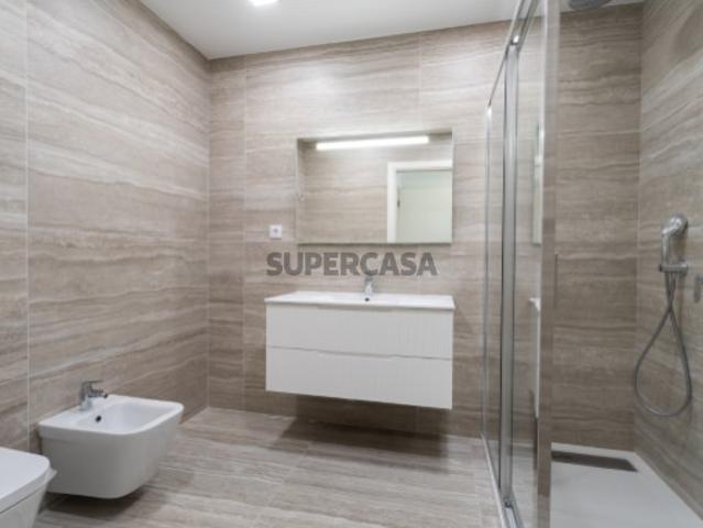 Apartamento T3 em Carnaxide, Oeiras