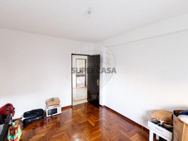 Apartamento T3 em Carregado e Cadafais