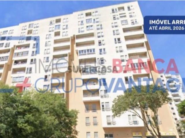 Apartamento T3 em Carregado e Cadafais