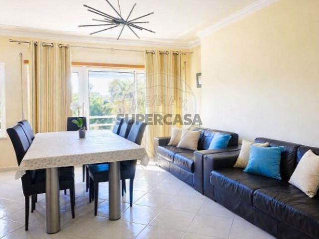 Apartamento T3 em Carregado e Cadafais