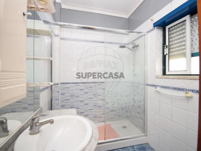 Apartamento T3 em Carregado e Cadafais