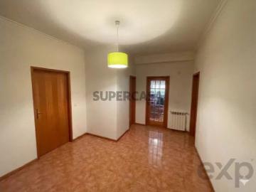 Apartamento T3 em Carregal do Sal