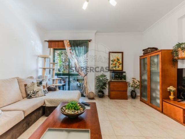 Apartamento T3 em Castanheira do Ribatejo e Cachoeiras