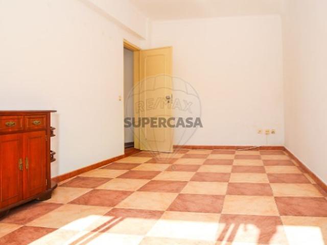 Apartamento T3 em Castanheira do Ribatejo e Cachoeiras