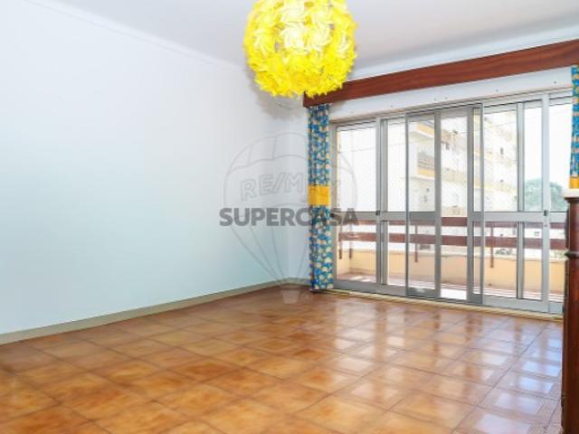 Apartamento T3 em Castanheira do Ribatejo e Cachoeiras