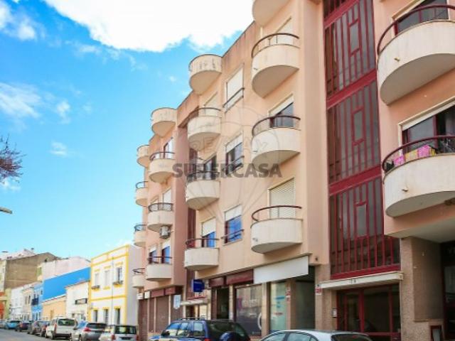 Apartamento T3 em Castanheira do Ribatejo e Cachoeiras