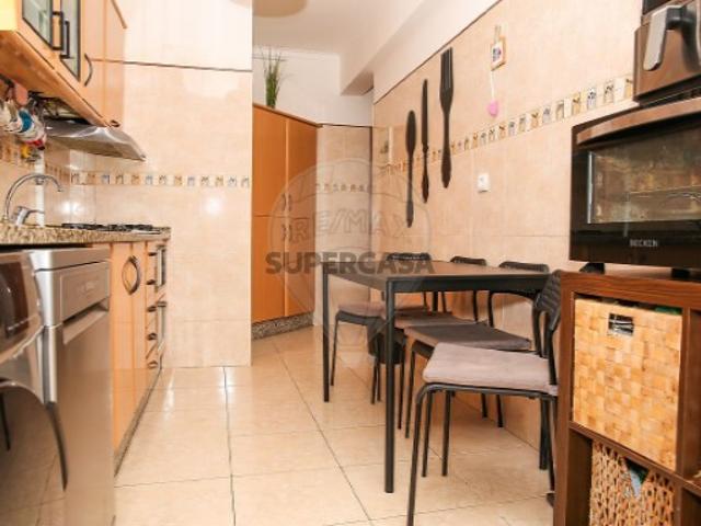 Apartamento T3 em Castanheira do Ribatejo e Cachoeiras