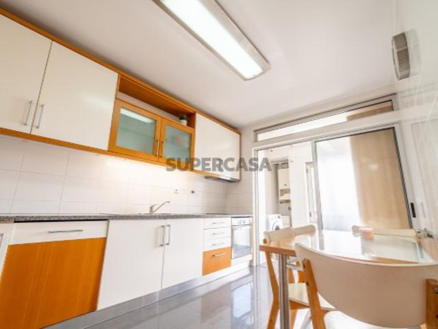 Apartamento T3 em Castêlo da Maia