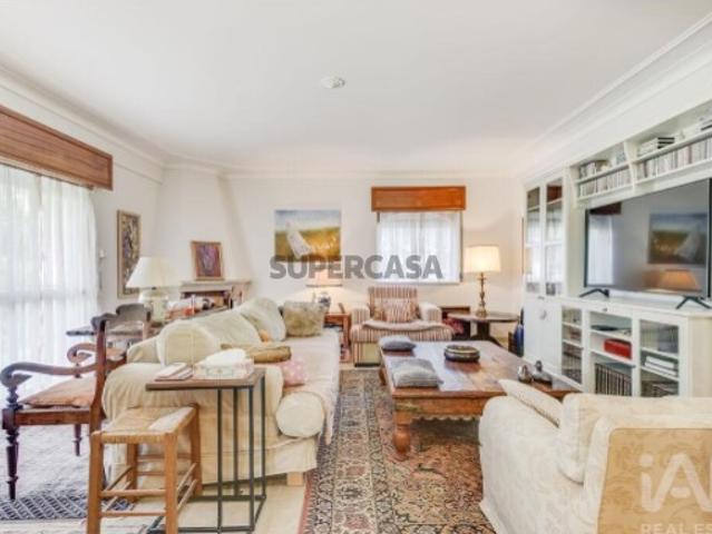 Apartamento T3 em Cascais e Estoril de 142,00 m²