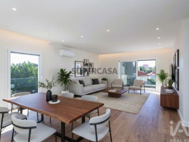 Apartamento T3 em Cascais e Estoril de 156,00 m²