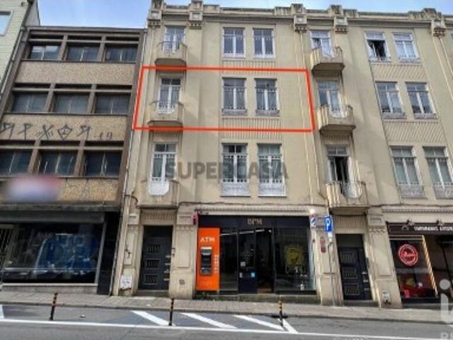 Apartamento T3 em Cedofeita, Santo Ildefonso, Sé, Miragaia, São Nicolau e Vitória de 135 m²