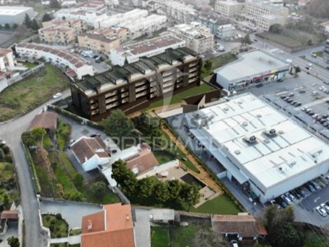 Apartamento T3 em Celeirós, Aveleda e Vimieiro