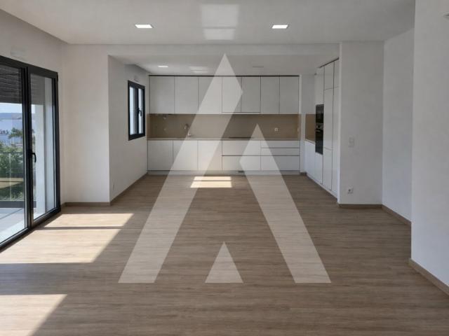 Apartamento T3 em Condeixa