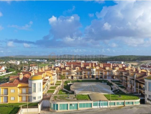 Apartamento T3 em condomínio de luxo