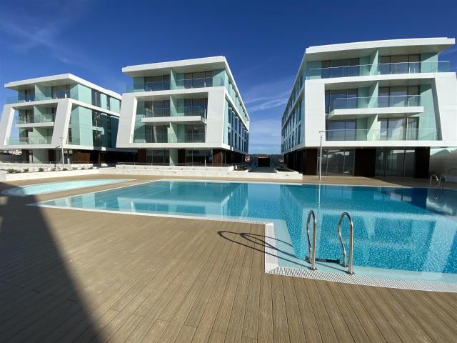 Apartamento T3 em condomínio de luxo em frente à praia 124m² São Martinho Do Porto