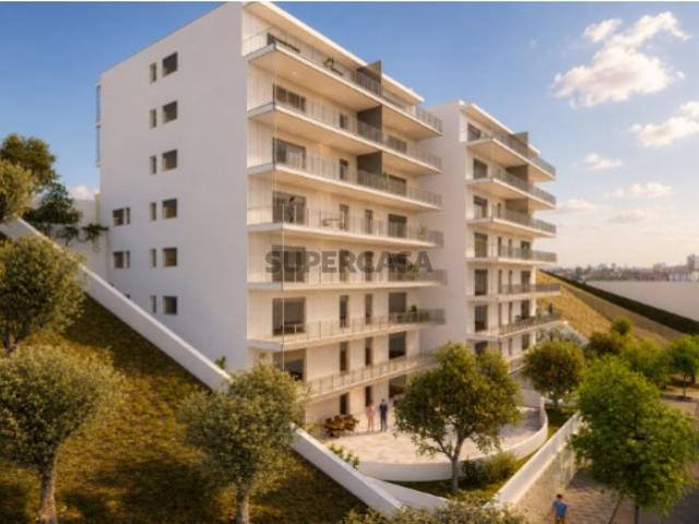 Apartamento T3 em Condomínio Fechado em Cascais