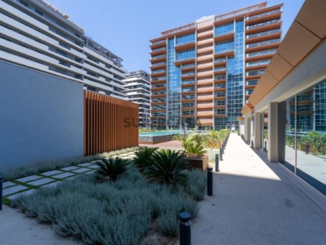 Apartamento T3 em condomínio, para venda em Miraflores