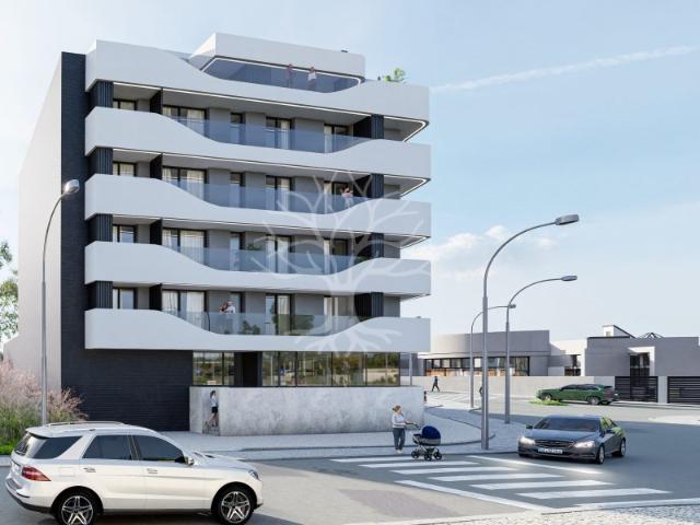 Apartamento T3 em construção com varanda e 2 lugares de garagem, Trofa, Porto