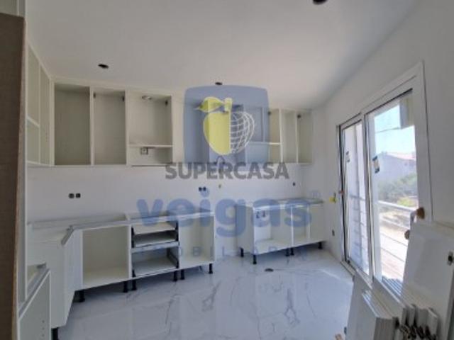 Apartamento T3 em construção na praia da Gala, Figueira da Foz