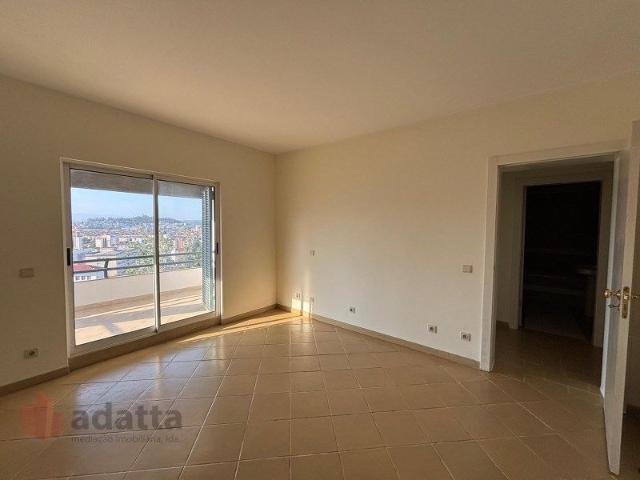 Apartamento T3 em Coimbra