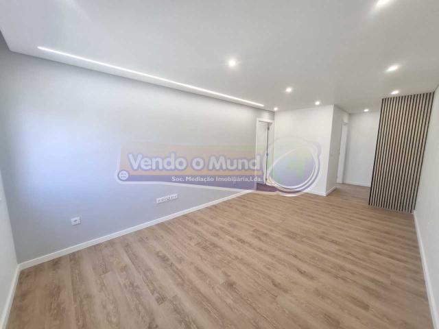 Apartamento T3 em Coruche CRCH181